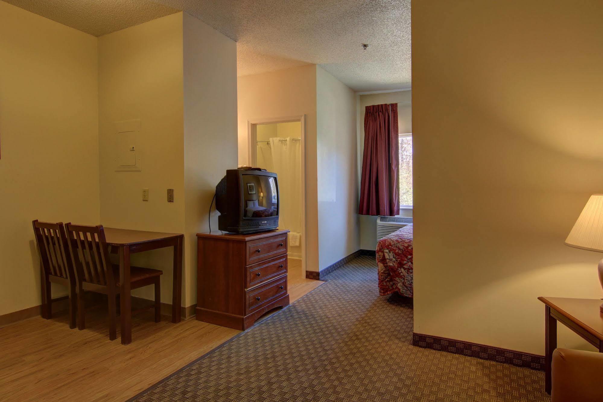 Intown Suites Extended Stay Atlanta Ga - Дълут Екстериор снимка